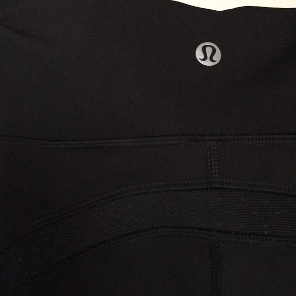 lululemon leggings with mesh dotted paneling - Picture 3 of 5